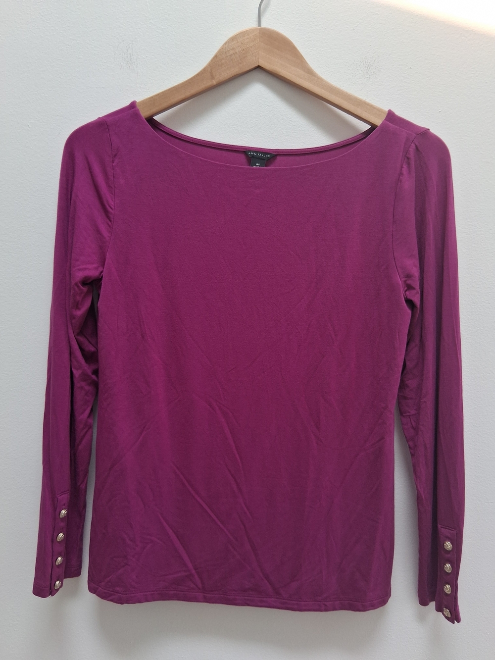 Ann Taylor Magenta Purple  Long Sleeve Top with Button Cuffs Size Medium Petite
